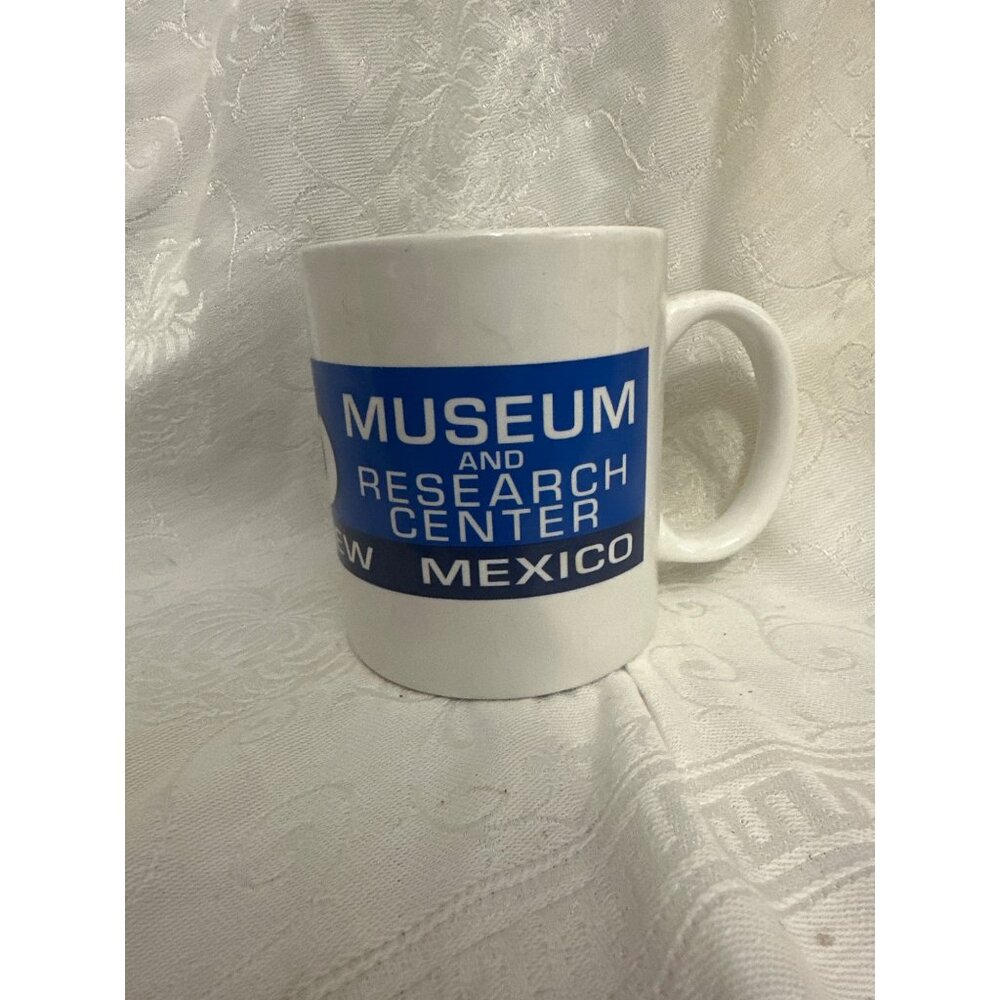 Roswell UFO Museum &‎ Research Center White Ceramic Mug & 1997 info